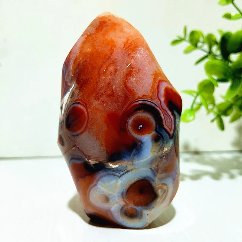 Natural Stone Red Agate Flame Torch Crystal Meditation Spiritual Energy Healing Feng Shui Crystal Room Decoration