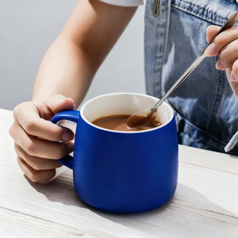 Tasse en céramique bleue à design créatif de 500ml, tasse à café, tasse à eau pour couple, tasse à petit-déjeuner, tasse à flocons d'avoine, cadeau de vacances, tasse en porcelaine