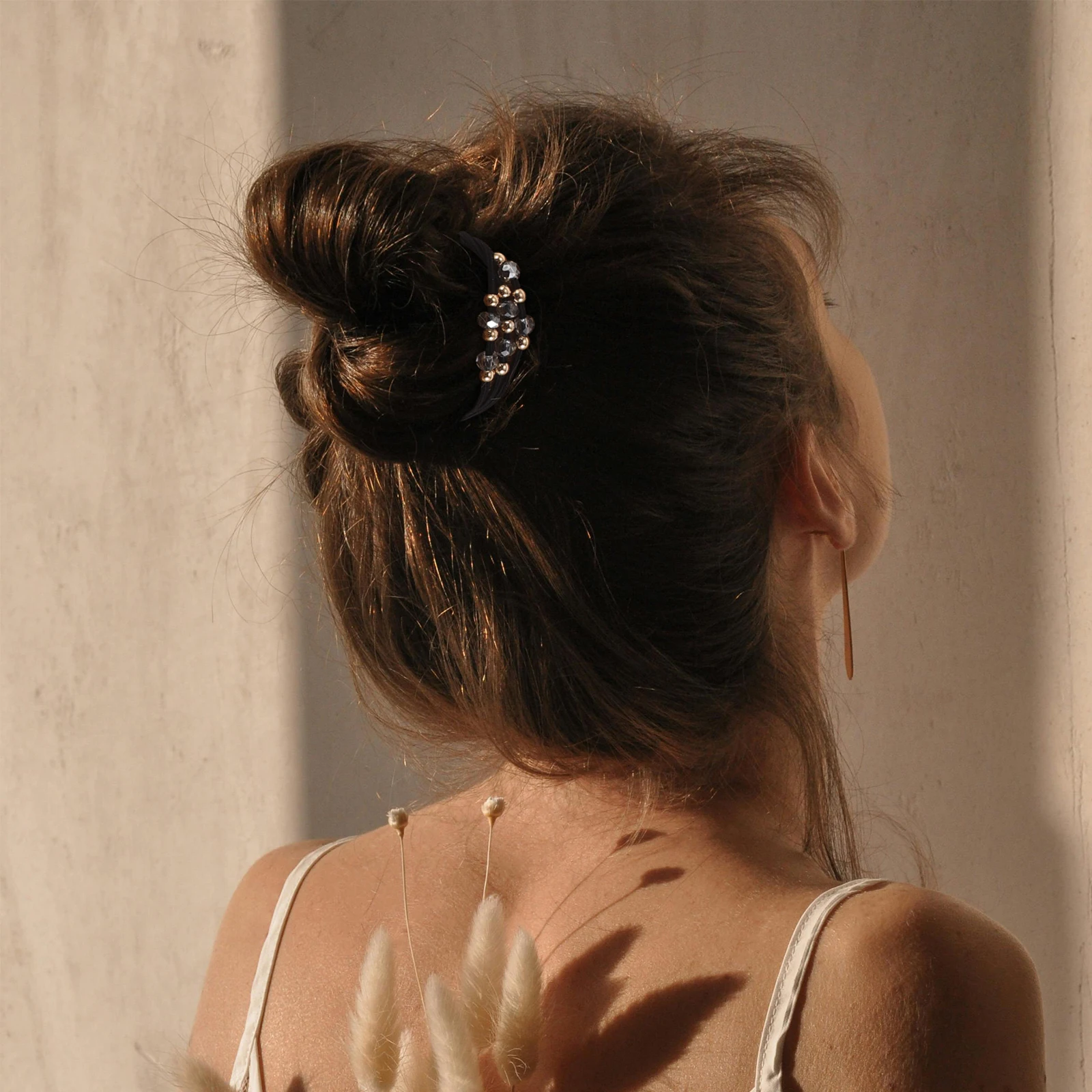 

5pcs Beaded Ties: Elegant Rhinestone Elastic Ponytail Holders Women Stylish Black Hair Accessories Stretchy Scrunchies For