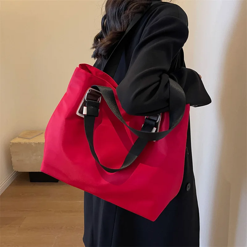 

Large Capacity Waterproof Casual Handbag Simple Shopping Bag Short Distance Travel Fashion Carrying Bag One Shoulder Large Bag