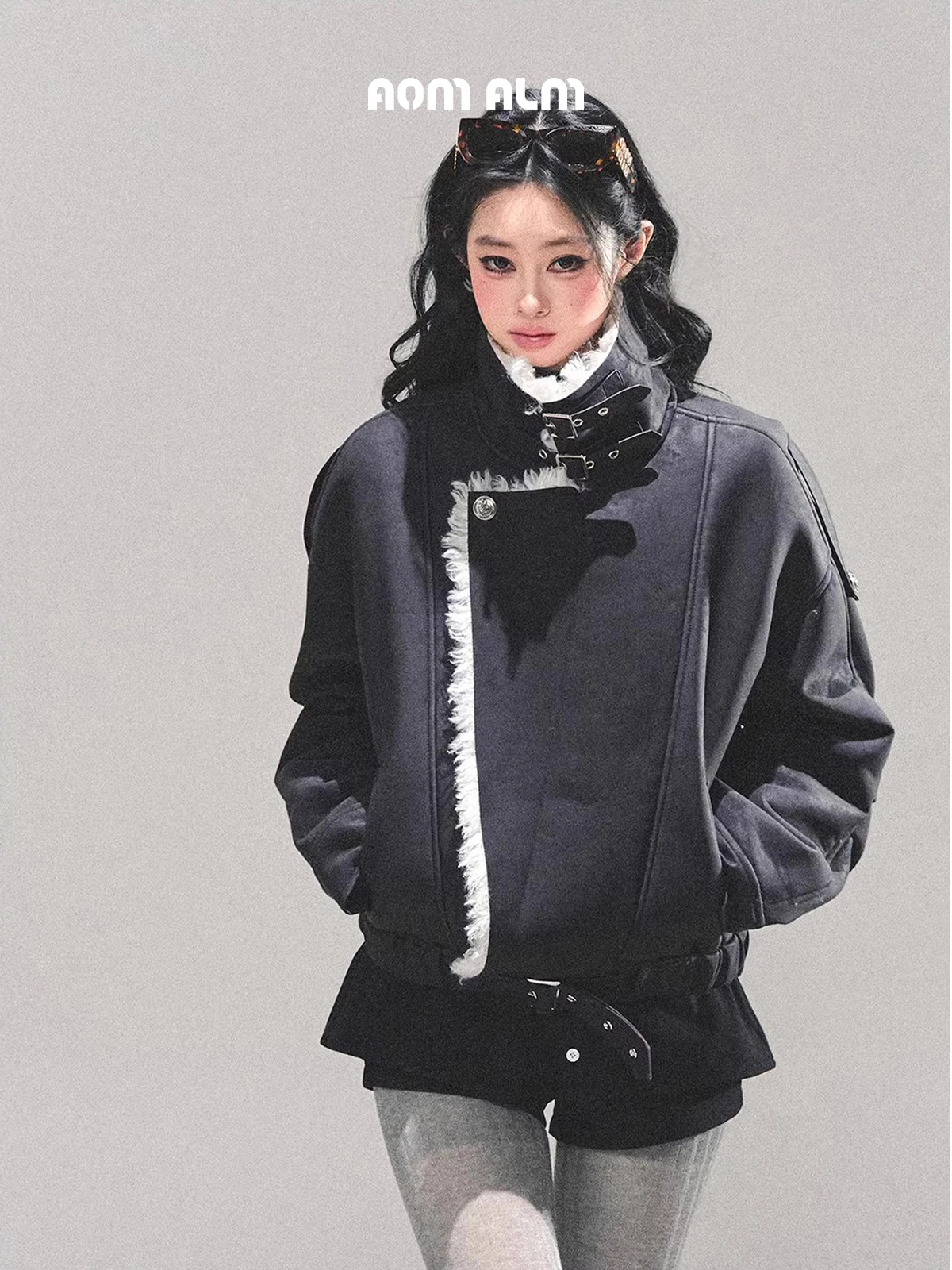 

Женская хлопковая куртка Aomalm с высоким воротником, интегрированной кожаной и меховой отделкой, теплая, в американском стиле, зимняя верхняя одежда, короткая, на молнии