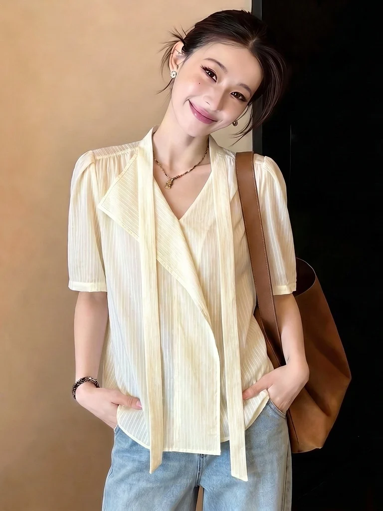 

Elegant V-Neck Sash Hanging Neck Shirt Women's plus Size Korean Style Commute Wind Loose Fit Short Sleeve Striped Top