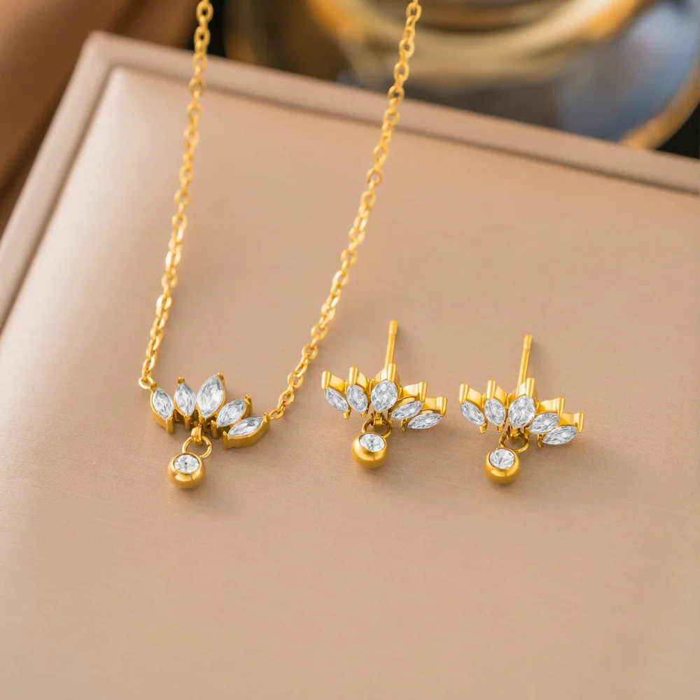 Luxury Temperament Stainless Steel Irises Marquise Zircon Crown Pendant Necklace Earrings Set for Women Valentine Jewelry Set