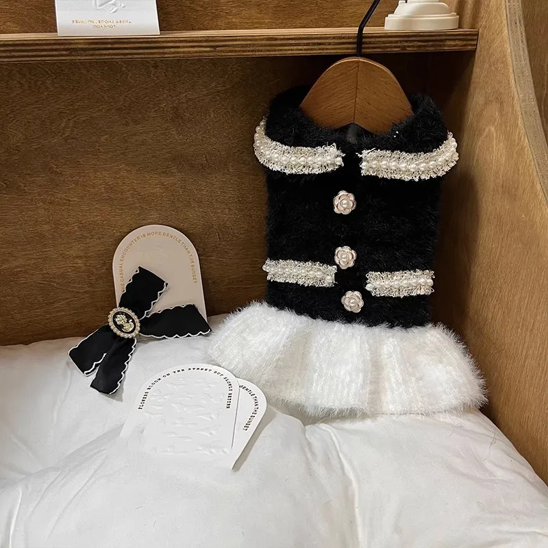 

Warm Winter And Autumn Clothing Luxury Brand Style Classic Design Pet Knitted Dress For Cats And Dogs