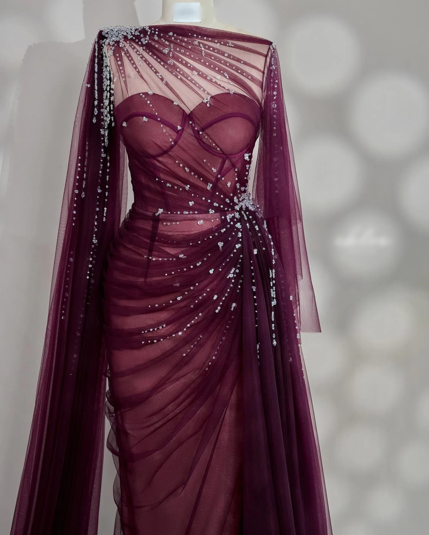 

Customized Fashion Tulle Straight Crystal Evening Dresses Crew Neck Half Sleeves Watteau Train Special Occasion Gowns Formal