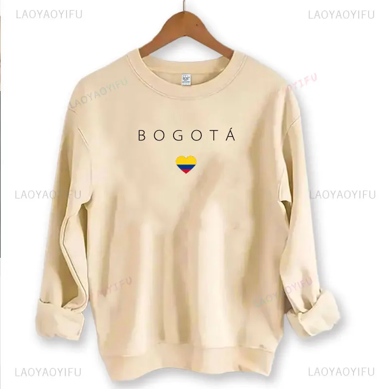 Bogota Colombia Heart Sweatshirt Colombian Flag Crewneck Pullover Colombia Souvenir Travel Sweater Fun Unisex Fashion Streetwear