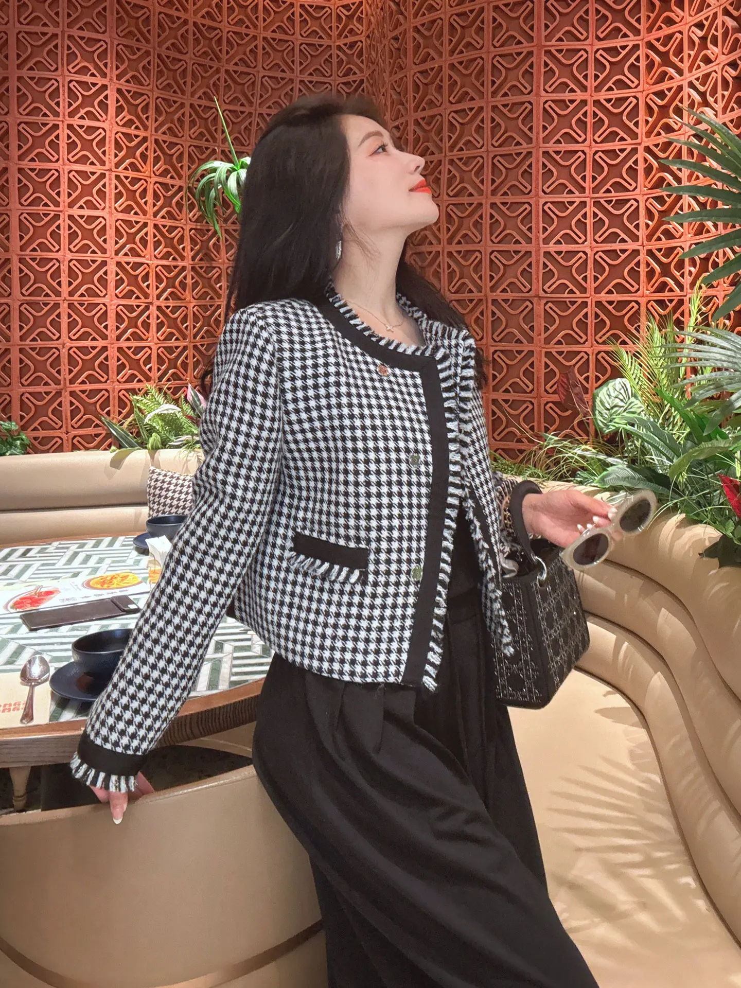 

YANGXIAOJING Luxury Plaid Woolen Coat with Tassel Design Slimming Early Autumn Women's Faion ort Outerwear