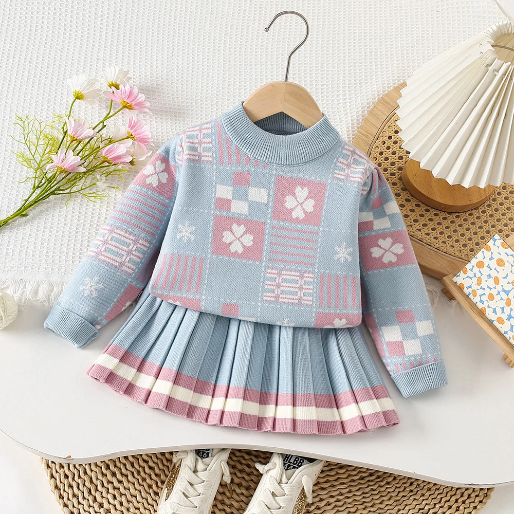 Girls' Knit Top & Pleated Skirt Set – Color-Blocked Geometric Outfit with Round Neck, Trendy 2-Piece Spring/Fall Clothes