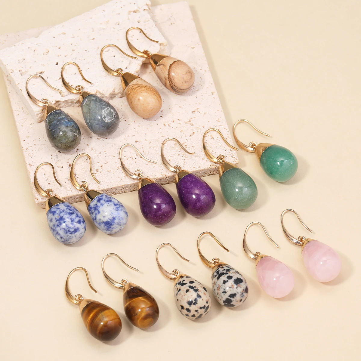 Charming Women's Earrings Natural White Crystal Amethyst Labradorite Healing Energy Stone Simple Fashionable Style Jewelry Gift