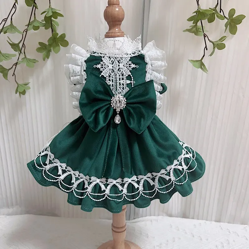 

Green Velvet Dog Dress Classic Handmade Bow Princess Style Pet Clothes for Small to Medium Chihuahua Fashionable Dog's Clothing