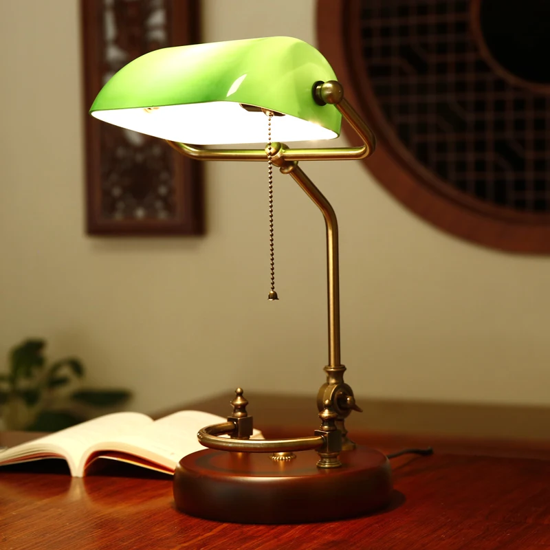 

American retro solid wood desk lamp study table work reading Republic of China old Shanghai bank green bedroom bed