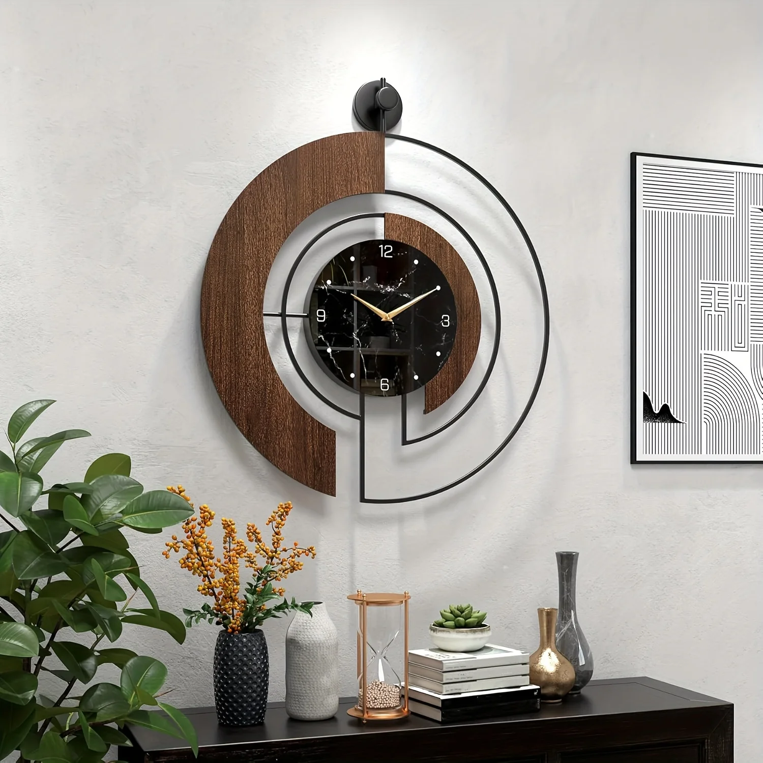 Reloj de Pared de 23.6 Pulgadas con Esfera de Mármol con Diseño de Madera de Nogal – Elegante Marco de Madera y Metal, Movimiento de Cuarzo Silencioso, Decoración Moderna para Sala de Estar o Dormitorio