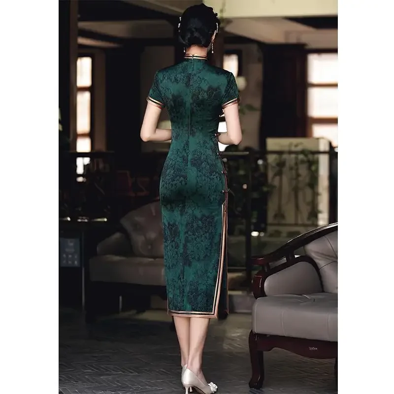 Chinese Vintage Cheongsam Dark Green Improved Retro Republican Elegant Slim Long Dress Qipao Traditional Clothing For Women view 6