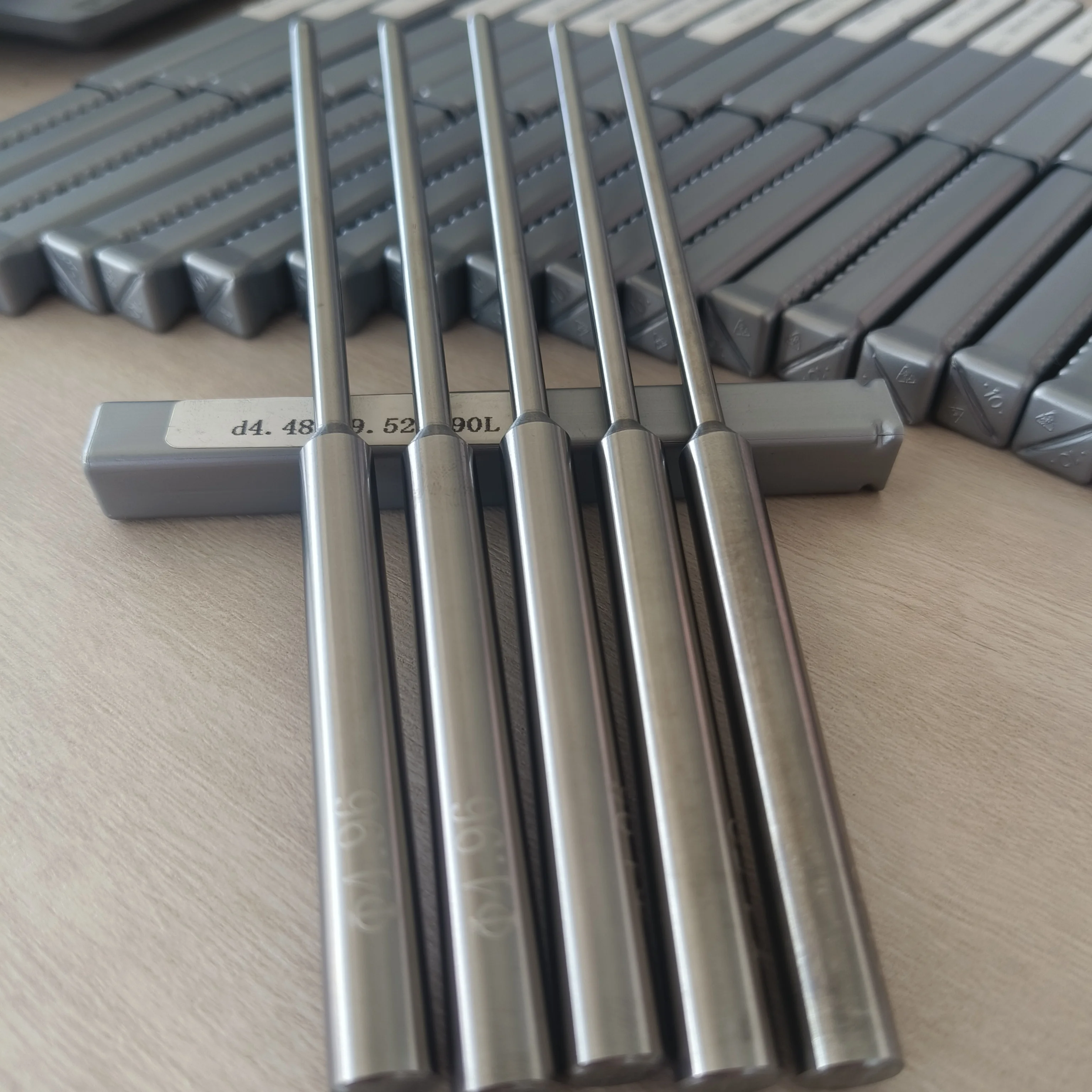 Solid Carbide Serdi Pilot 9.52MM Shank Valve Guide Pilots CL Type 190MM 4.48mm-8.00mm Valve Seat Long Shank Valve Guide Pilots