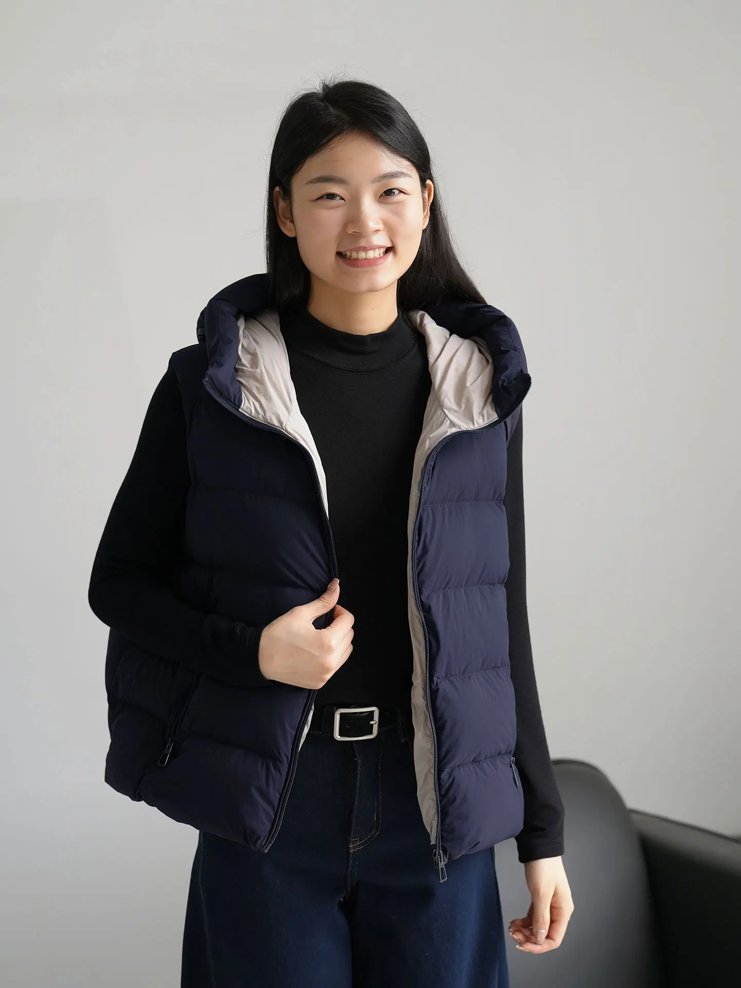 

Женский утепленный жилет с капюшоном из гусиного пуха, зимняя верхняя одежда, теплый, свободный крой, синий, на молнии, из нейлоновой ткани