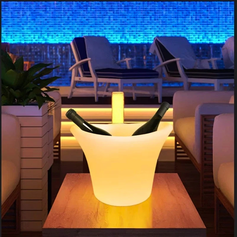 

Wholesale Rechargeable LED Ice Wine Bucket RGB Variable Light Bar Atmosphere Ice Wine Bucket for Bar Counter Holiday Party