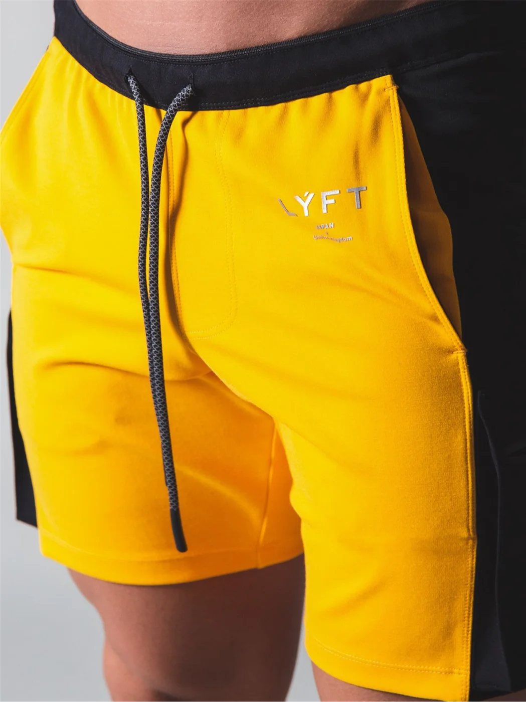 2024 Cotton Casual Patchwork Shorts Men Gym Fitness Bodybuilding Bermuda Summer Skinny Short Pants Bottoms Male Running Sport