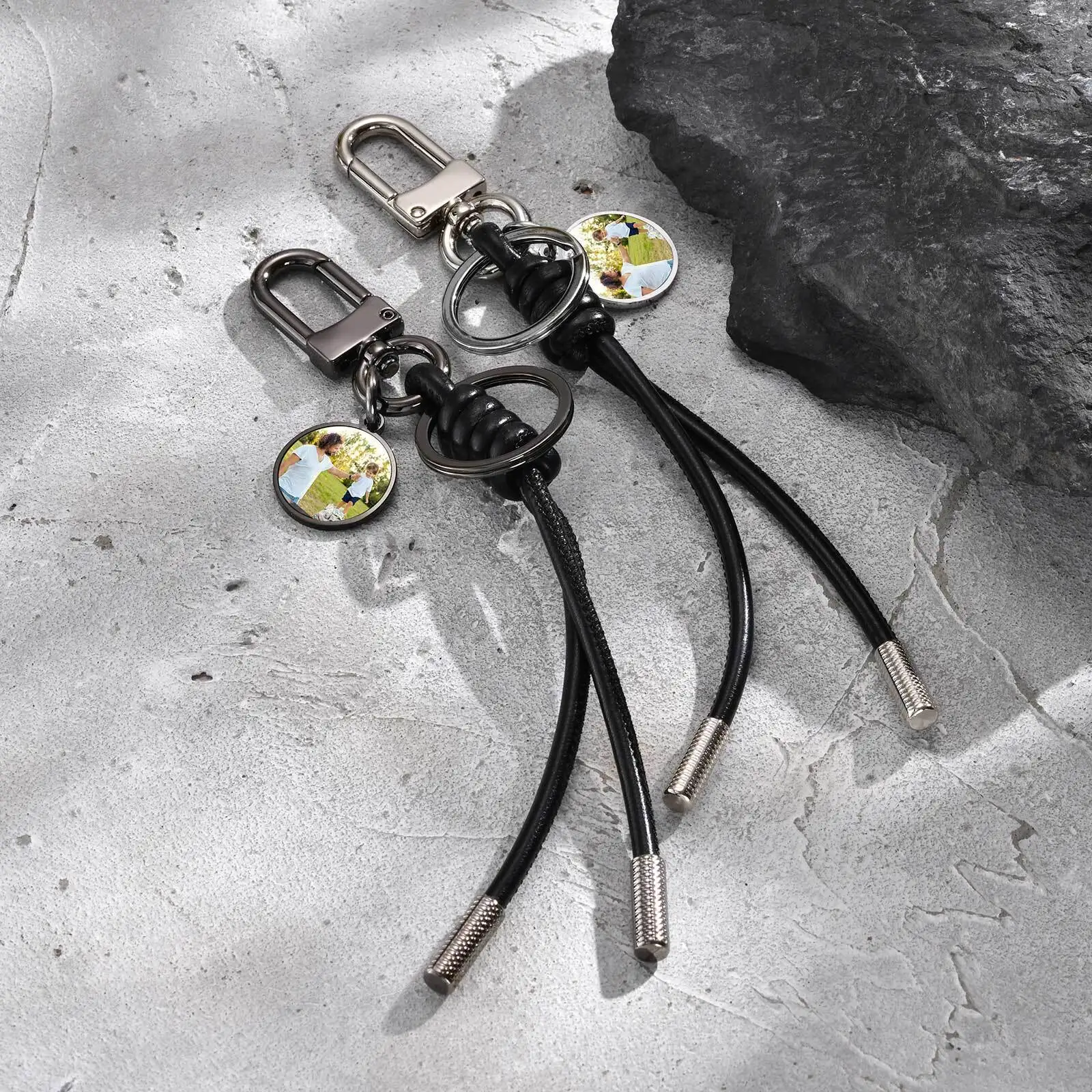 Vnox Photo Customized Key Chain, Black PU Soft Leather Rope Keychains Image Metal Plate Key Chain, Custom Birthday Gift for Dad