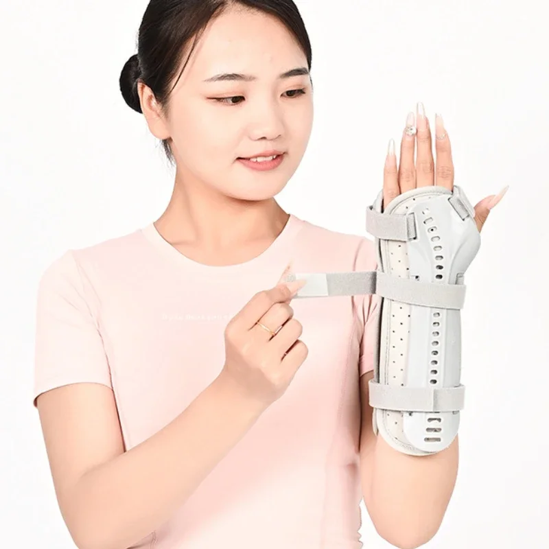 

Medical External Fixation Support Wrist Joints Forearm Arm Fracture Fixation Bracket Clamping Board Sling Protective Wrist Guard