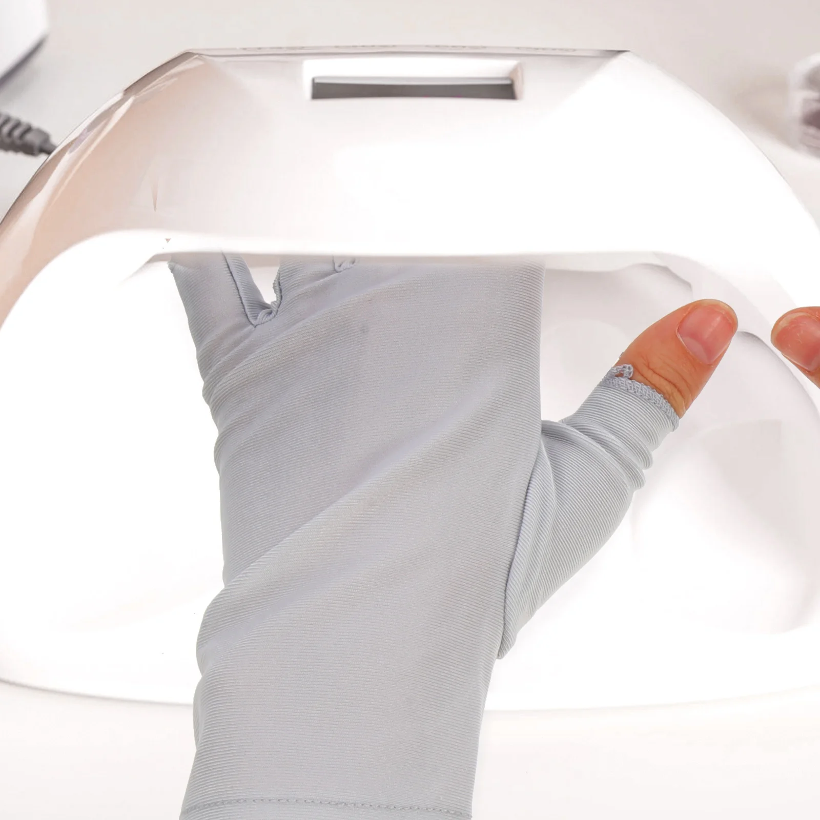 

1Pair Anti Uv Fingerless Gloves for Nails Manicure Protection Reusable Gel Nail Art Tools Lightweight Comfortable Skin Care