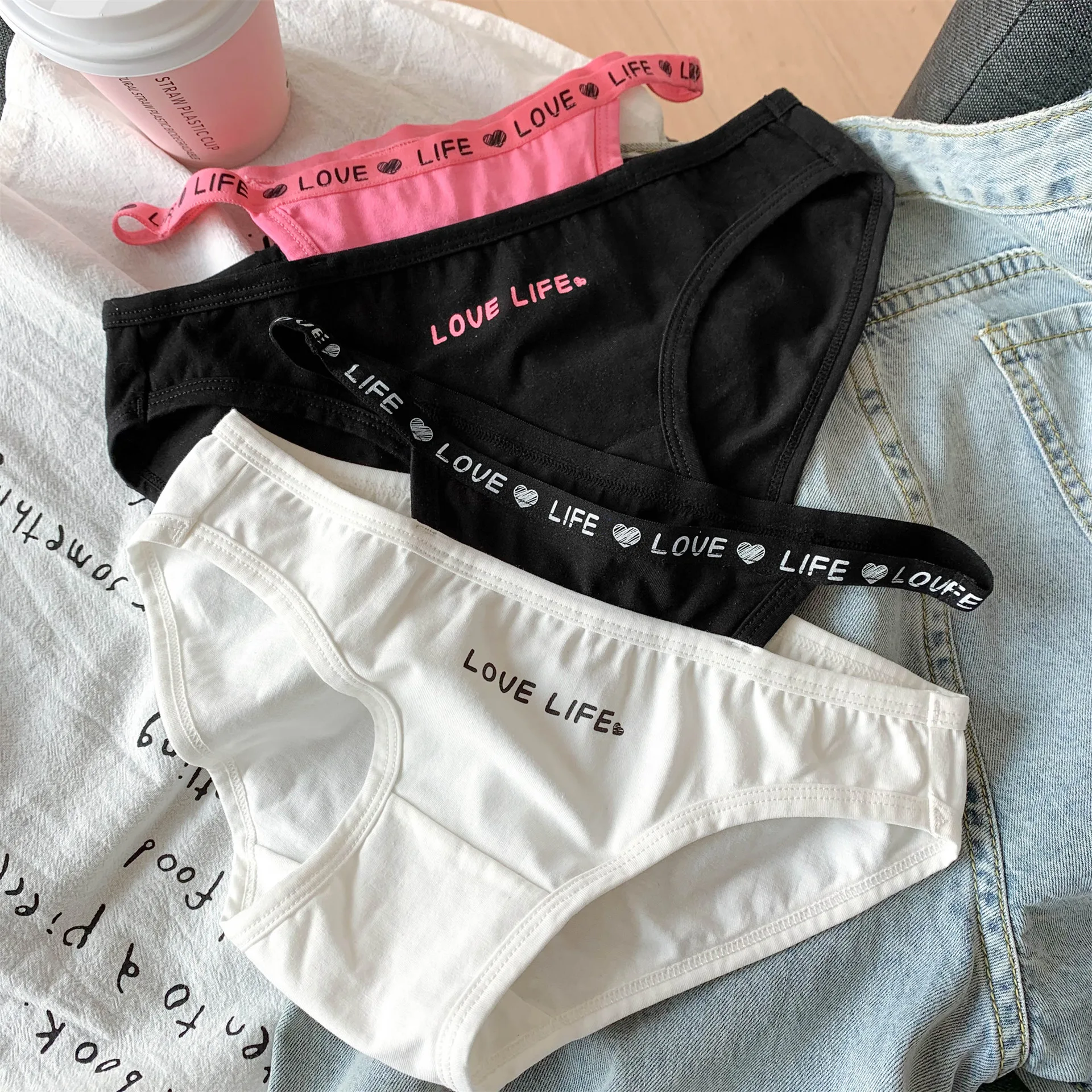 2023 Summer New Pure Desire Comfortable Sweet Soft Beautiful Girl Underwear Alphabet Stitching Mid-waist Briefs WOMEN Panties