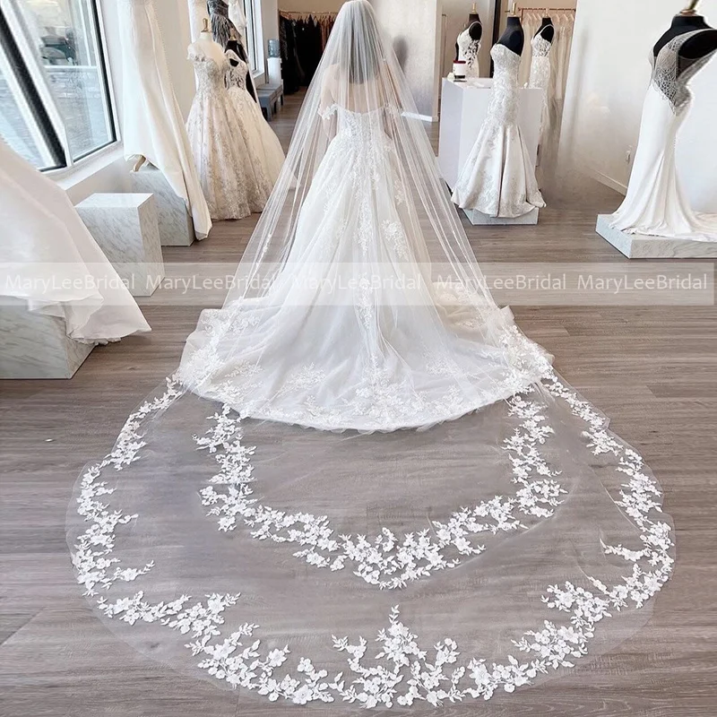 

Romantic 3 Meters Long Bridal Veil Floral Lace Edge 1 Tier Soft Tulle Wedding Veil with Comb White Bridal Veil velos de novia