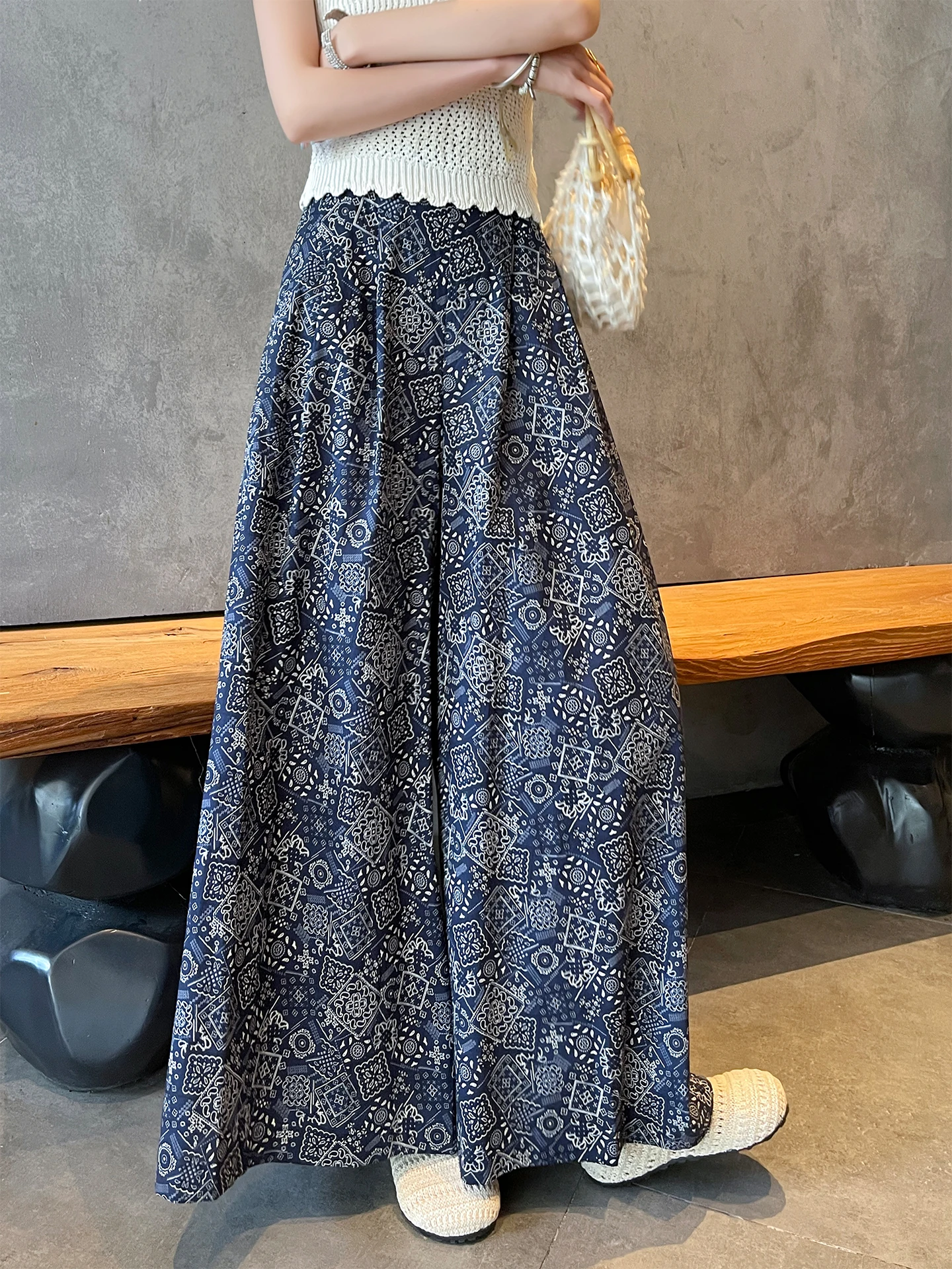 

High-End Vintage Ethnic Print Wide Leg Pants Women's Summer Thin Pleated Skirt Pants Small Size High Waist Loose Trousers