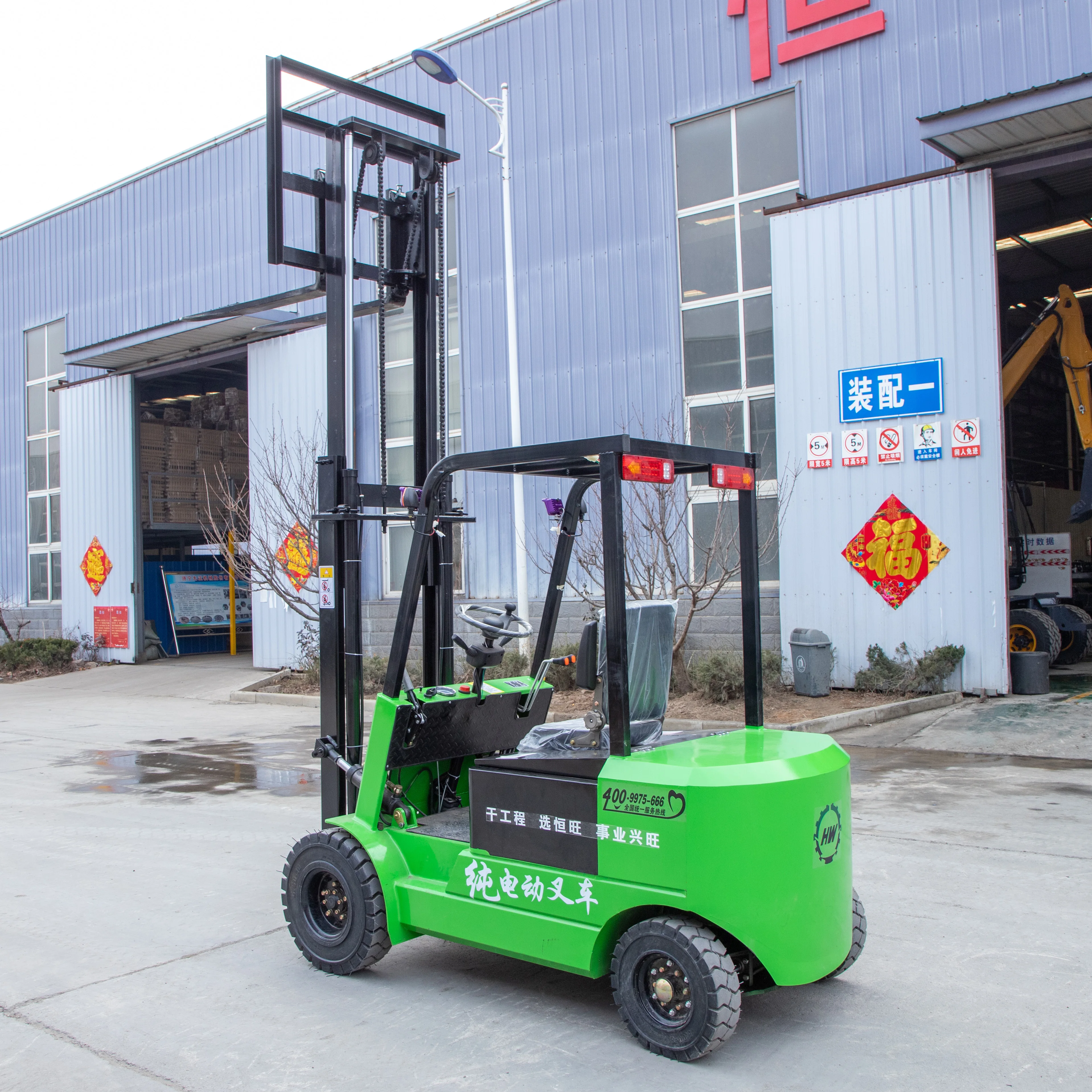 High Quality Electric Forklift Truck With Attachment Energy Saving 1.5t Forklifts Truck For Warehouse Logistics Easy Operation
