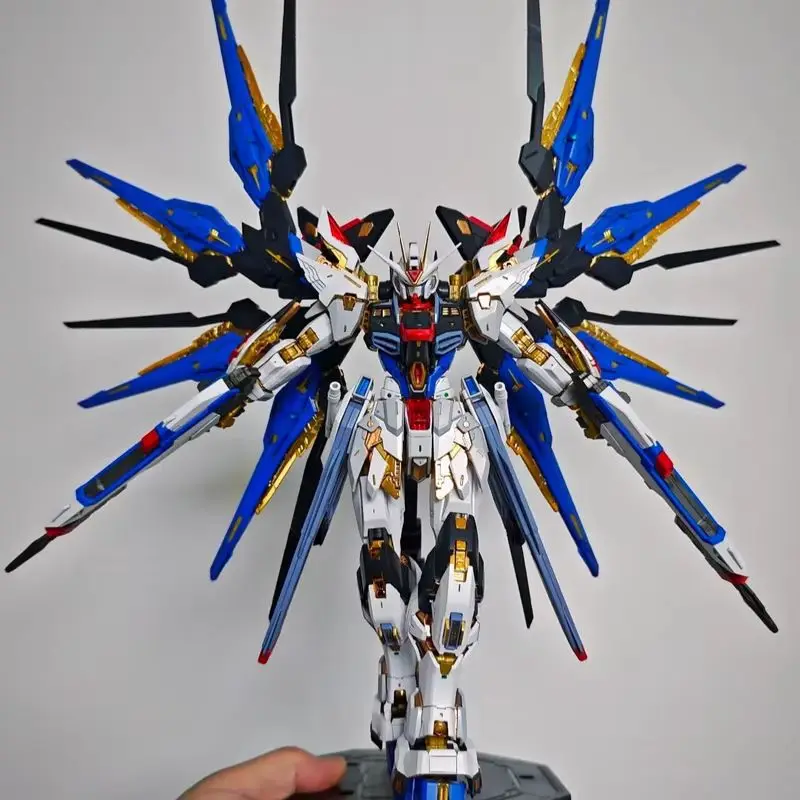 Novo modelo changlong 7701 mgex Zgmf-X20a greve liberdade kits de esqueleto de plástico anime figura de ação robô modelo de plástico presentes brinquedos