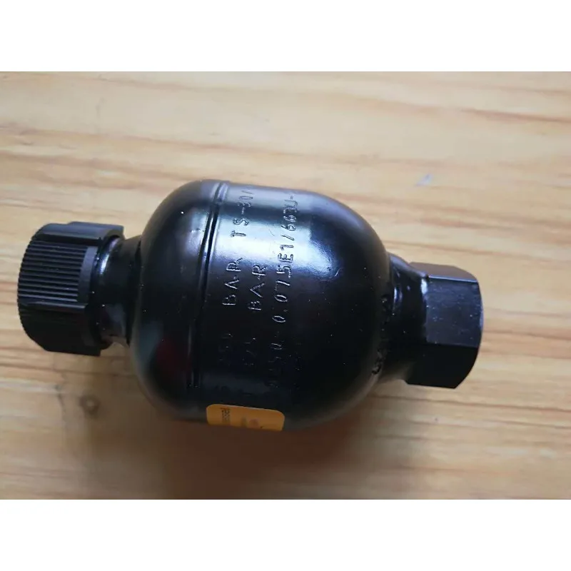 Diaphragm accumulator - Brand new