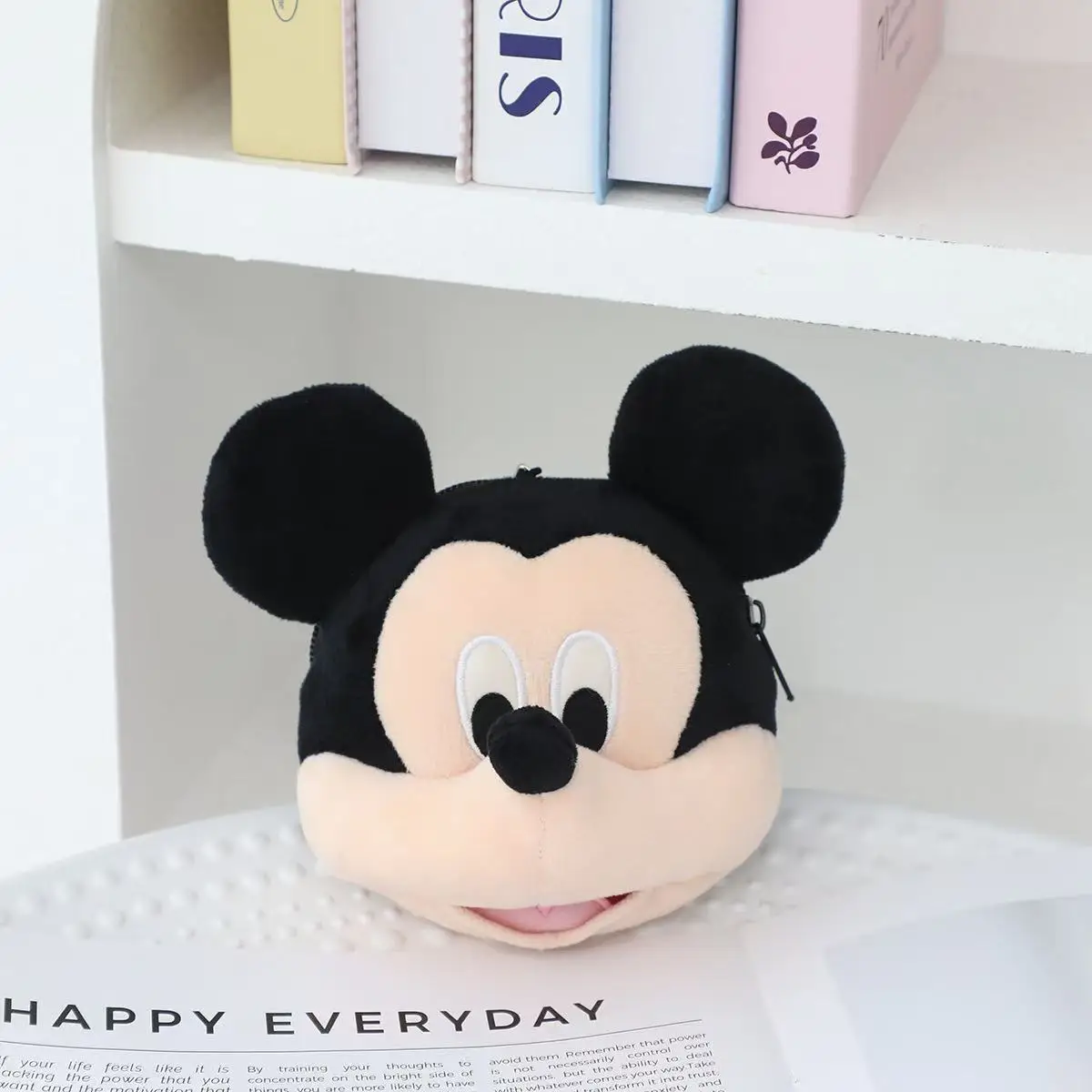 La última bolsa para auriculares con monedero de Mickey y Minnie de 16 cm llena de juguetes de peluche, anime de dibujos animados, lindos regalos de cumpleaños y muñecos divertidos