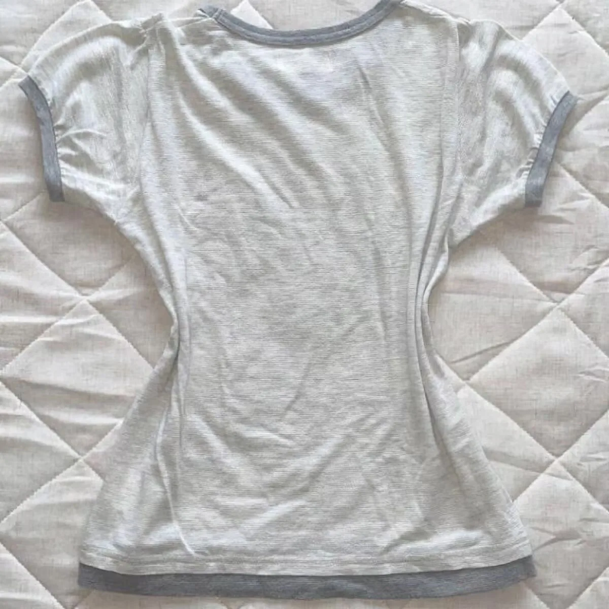 المرأة Kawaii وهمية اثنين تي شيرت اليابانية الرجعية ثقافة فرعية رمادي التي شيرت شعبية Y2k الكرتون طباعة تيز الإناث Harajuku الحلو