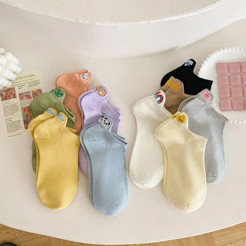 5-Paar süße Stickerei Tier Frauen Socken Frühling Sommer kurze flache Mund Mode Regenbogen weibliche niedrige Würfel Socken Set – Detail 1