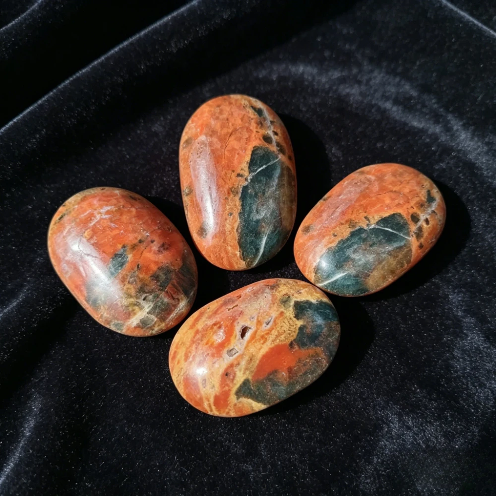 Natura Blue Apatite with Sunstone Crystal Palmstone Suitable for Home Decoration Crystal Decoration Elegant Tabletop Decor