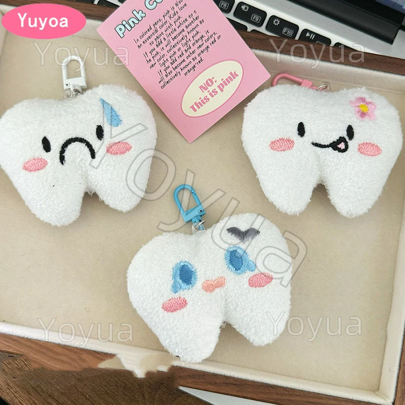 50PCS Cartoon Dental Clinic Gift Cute Teeth Keychain Dentisit Clinic Opening Ornaments Pendant