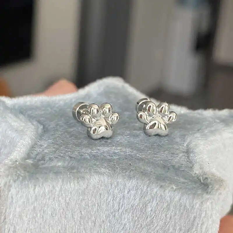 1 Pcs Cute Puppy Paw 316L Titanium Steel Ear Bone Nail Studs,New Fashion Luxury-Style Ear Jewelry for Women Y2K Earrings Jewelry