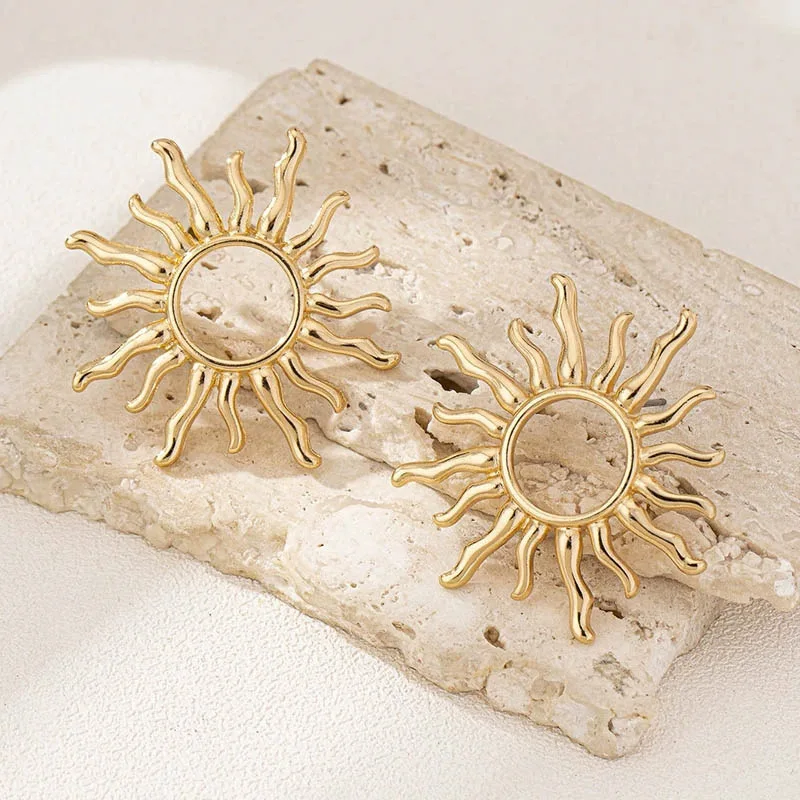1 Pair Fashion Temperament Elegant Sun Flower Stud Earrings for Women Suitable Individuation Party Wedding Jewelry Birthday Gift image 5