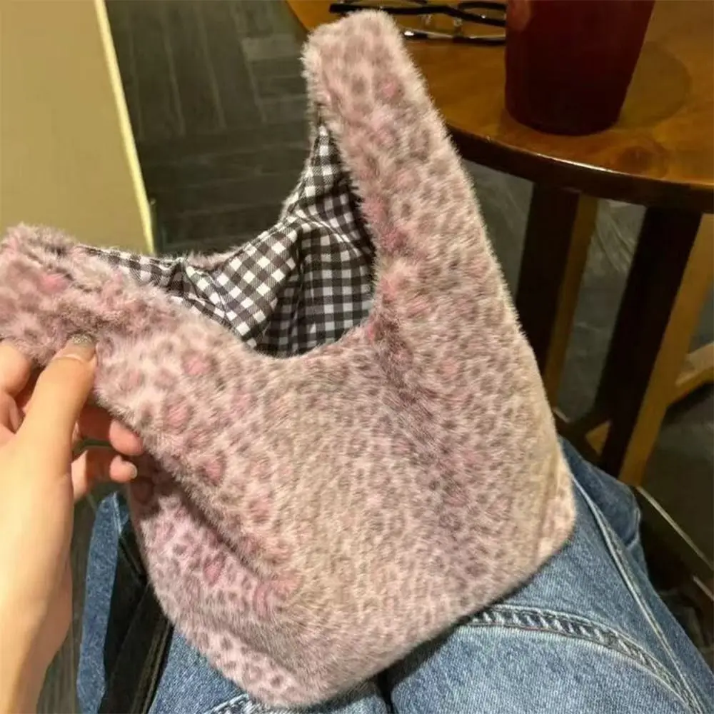 حقيبة يد نسائية جديدة بطباعة الفهد ذات سعة كبيرة حقيبة معصم صغيرة باللون الوردي حقائب حمل محمولة للعمل اليومي