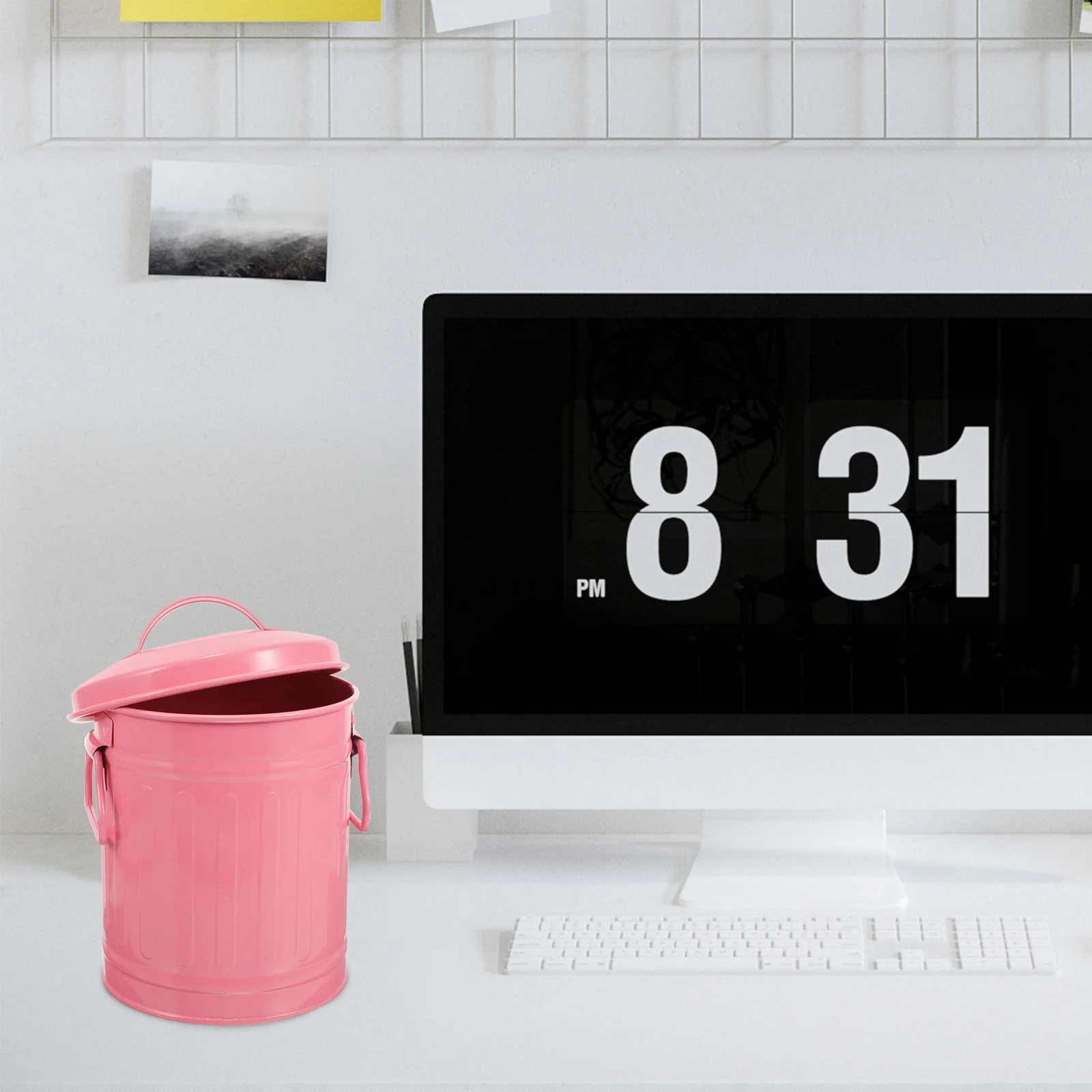 

Desktop Garbage Bin Metal Small Trash Can with Lid Mini Trash Bin Office Bedroom Kitchen Small Flower Pot Garbage Can with Lid