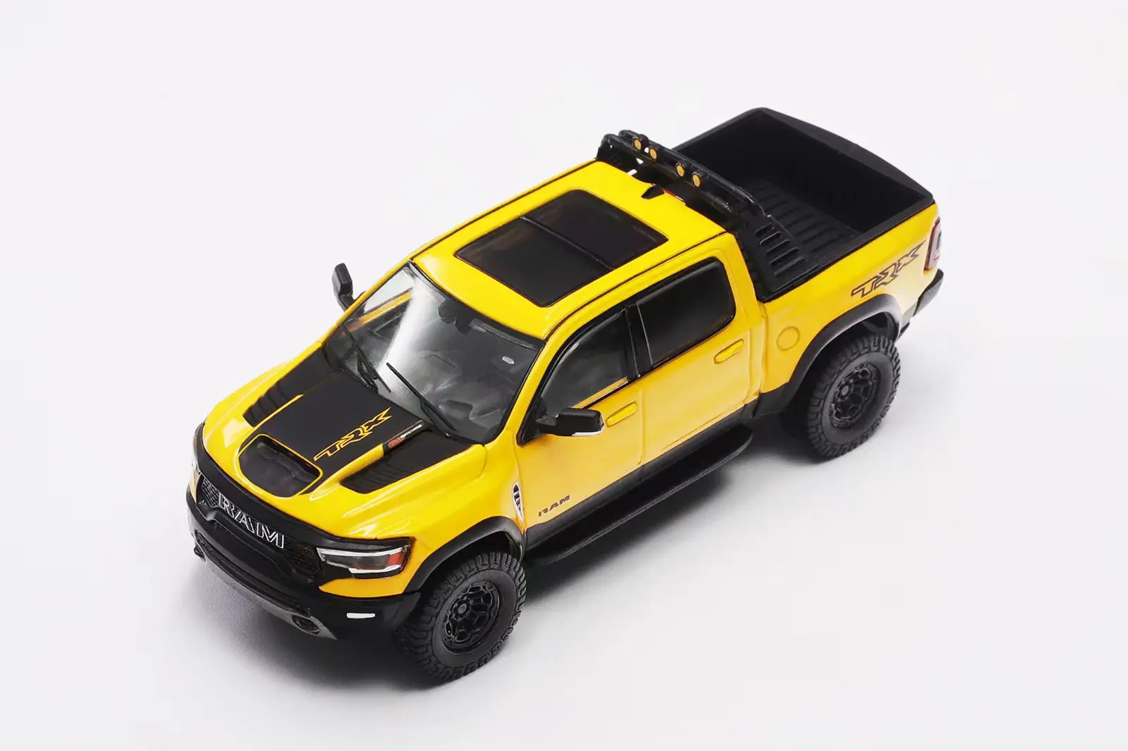 GCD SHADOW PRO 1:64 Tyrannosaurus Rex pickup, simulated off-road vehicle, alloy car model collection ornament