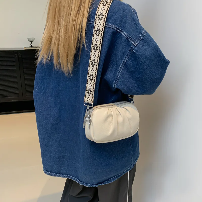 Early Spring Fashionable Pure Color Folded Single Shoulder Bag Casual Crossbody Bag Korean Style Urban Minimalist PU Bag
