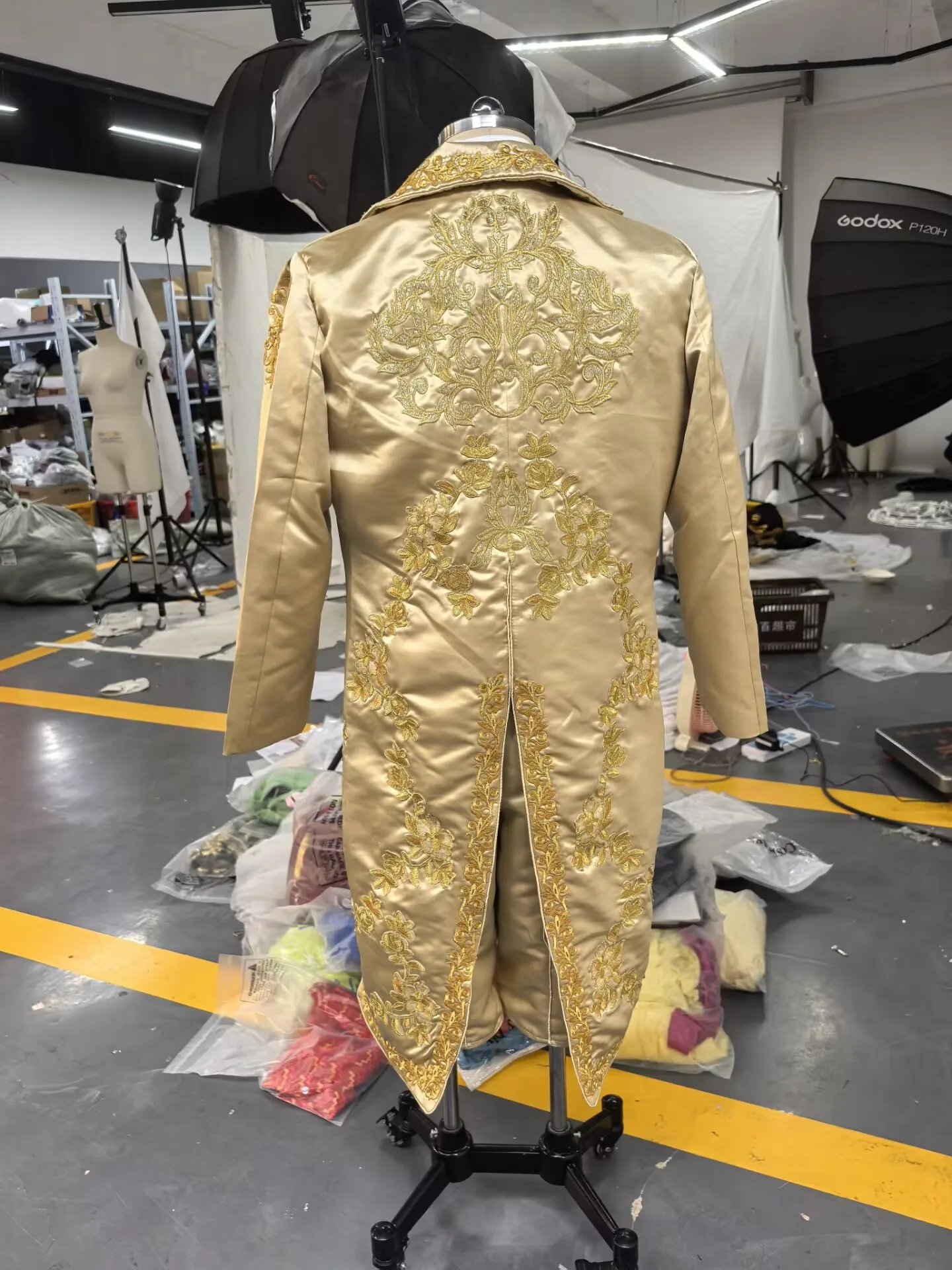 Historical British Count Aristocratic Rococo Costume Victorian Royal Court Gentleman Tuxedo Uniform Suit Regency Tea Party Gown