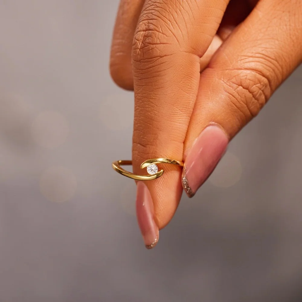 Trumium 925 Sterling Silver Zircon Rings For Women Exquisite Gold Plated Crystal Hug Finger Ring Wedding Engagement Jewelry