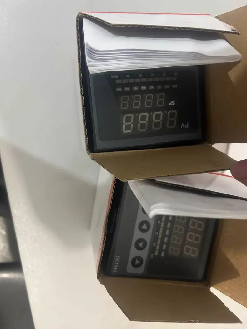 

Brand New DC1040CR-301000-E DC1040CT-301000-E DC1040CL-301000-E One-year warranty