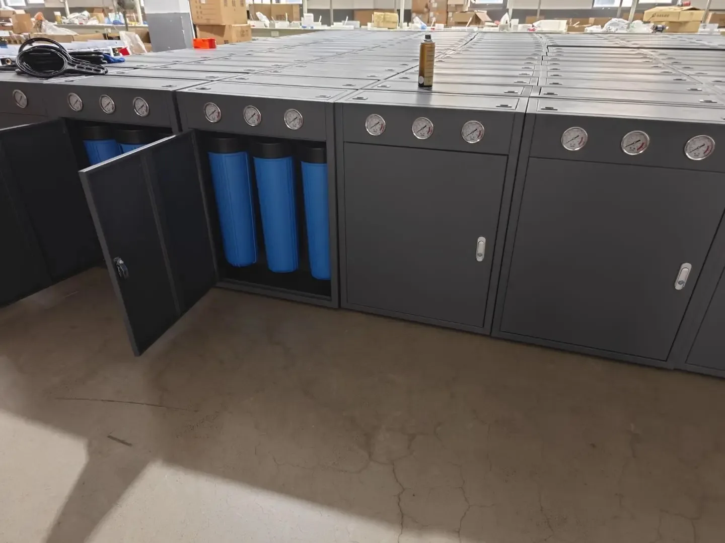 3 Stage Water Filter System 20x4.5 Inch Big Blue Jumbo Water Filters with Frame by Online Wholesale Supplier