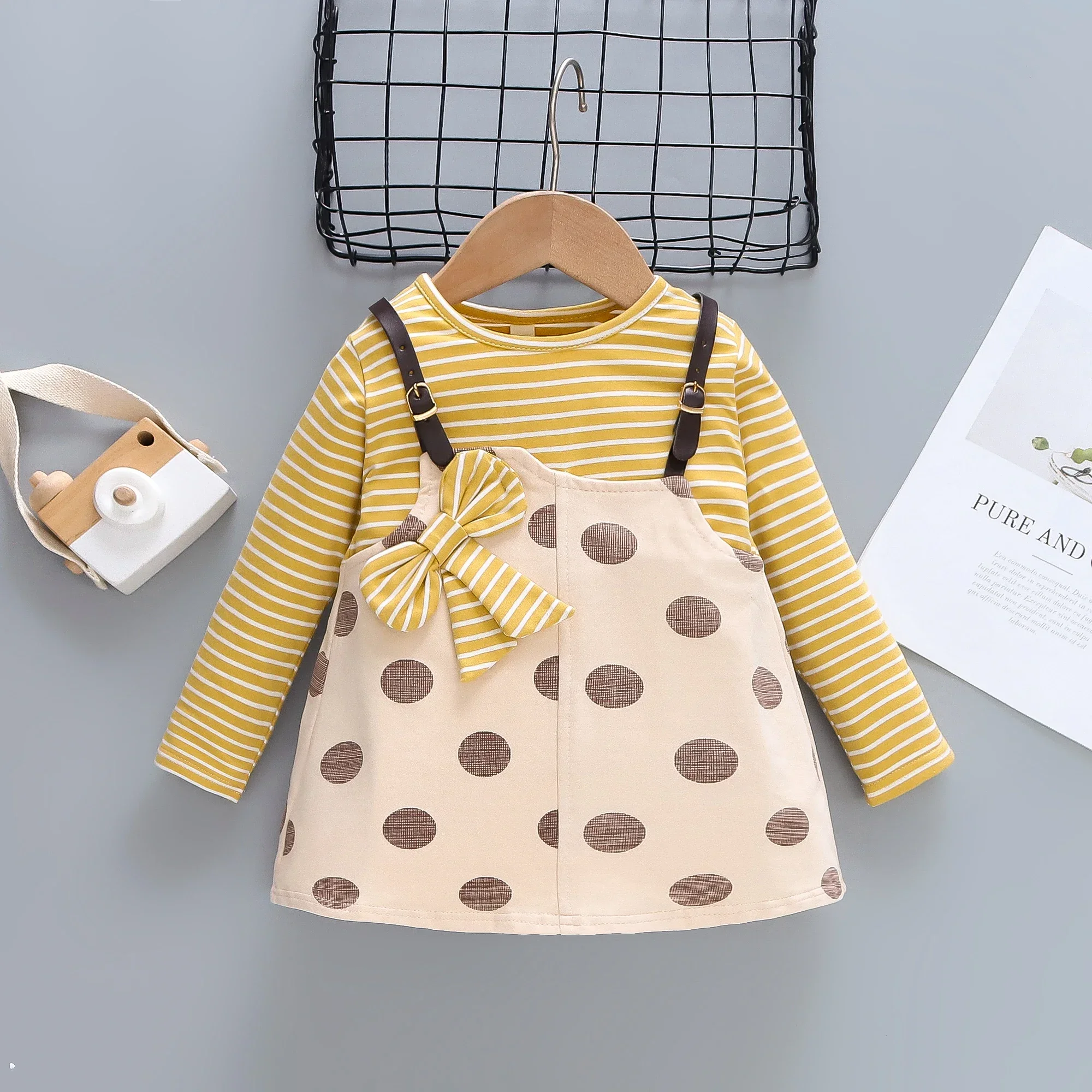 

Girls' Spring and Autumn Long sleeved Dress Baby Stripe Spliced Large Round Dot Fake Two Piece Children's Bow Dress