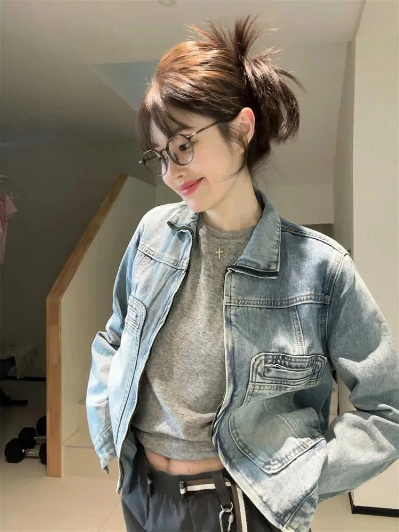 2025 New American Sweet Cool Style Retro Old Spring and Autumn Light Blue Zipper Short Denim Jacket For Women