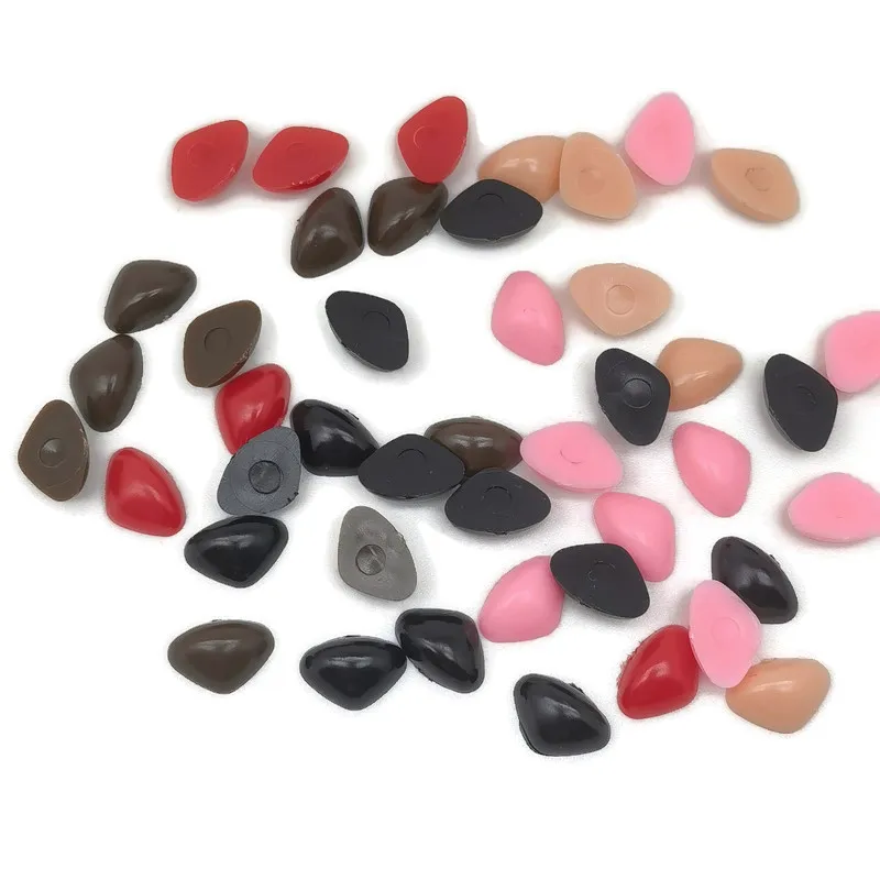 100Pcs 9Mm Pop Plastic Driehoek Neus Beer Knopen Veiligheidsonderdelen Diy Tool Pop Neuzen Handpoppen Accessoires Speelgoed Zwart Rood Roze