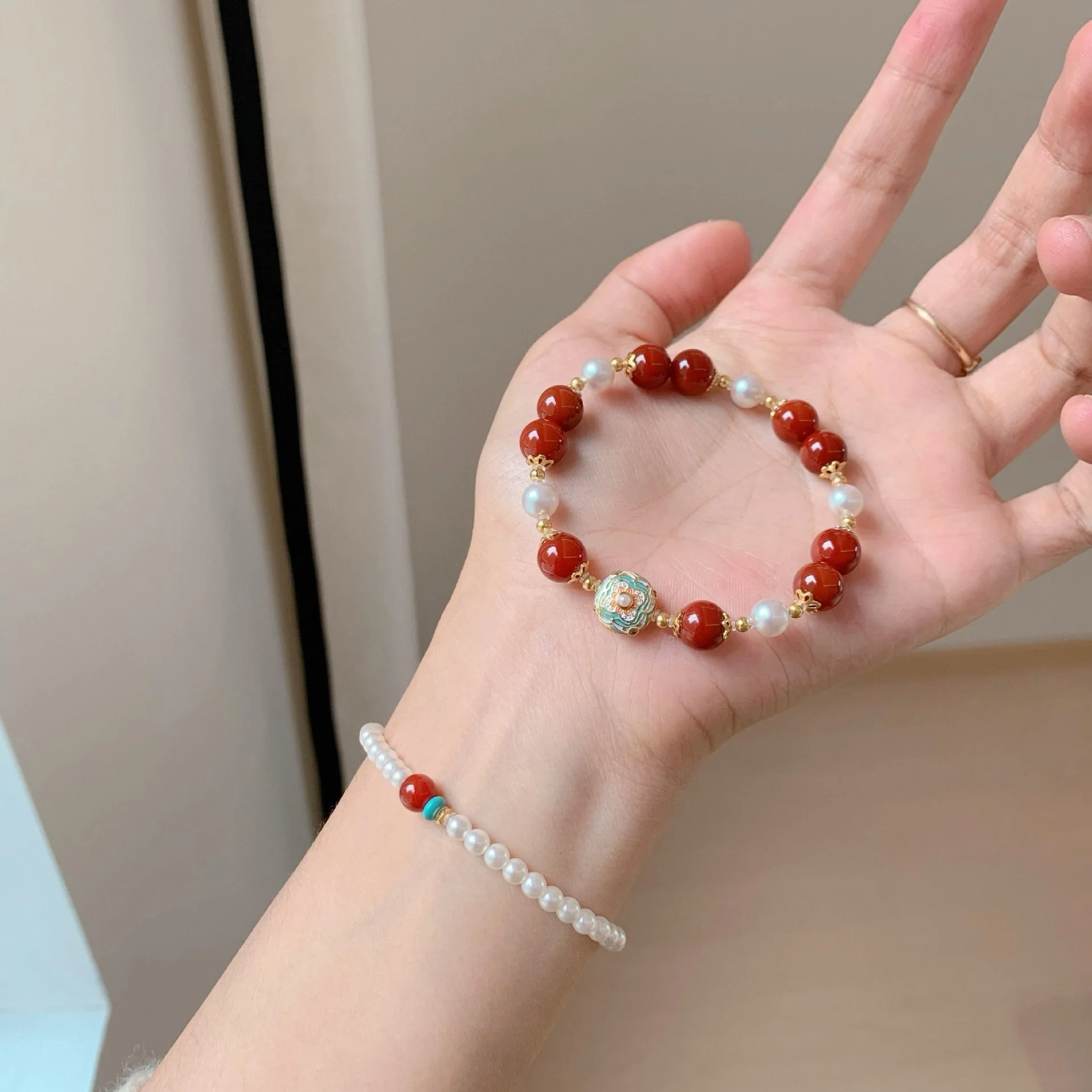 

New Chinese Style Agate Pearl Layered Bracelet for Women Elegant Pearl Nanhong Beaded Bracelet Gifts