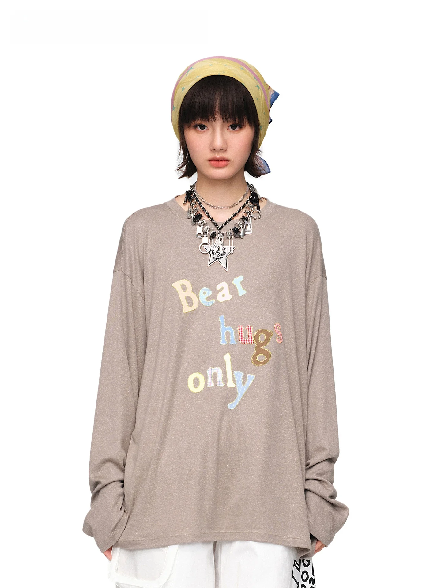 MOF Girl Long Sleeve T-Shirt Bear Hug Patchwork Casual Style Printed Loose Fit Top for Women And Men round Neck Spring Fashion